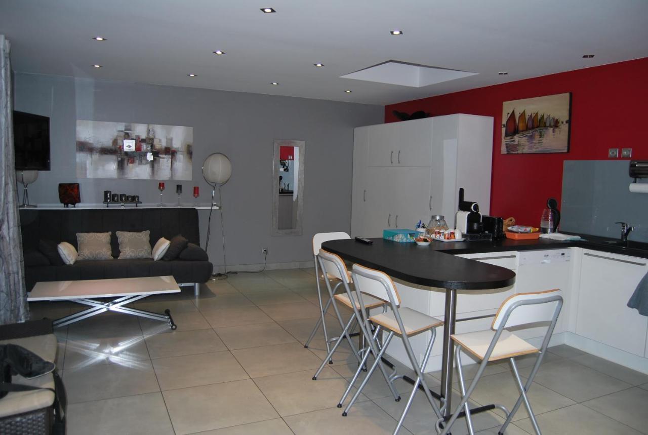 Loft, Avec Piscine Privative Et Parking, A 15 Minutes A Pied Du Centre Ville Et A 20 Mn De La Mer Montpellier Luaran gambar